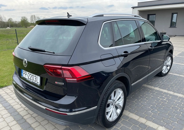 Volkswagen Tiguan cena 117000 przebieg: 128000, rok produkcji 2018 z Szczecinek małe 79